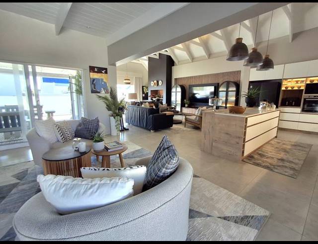 3 BEDROOM HOUSE FOR SALE IN LAMPIESBAAI